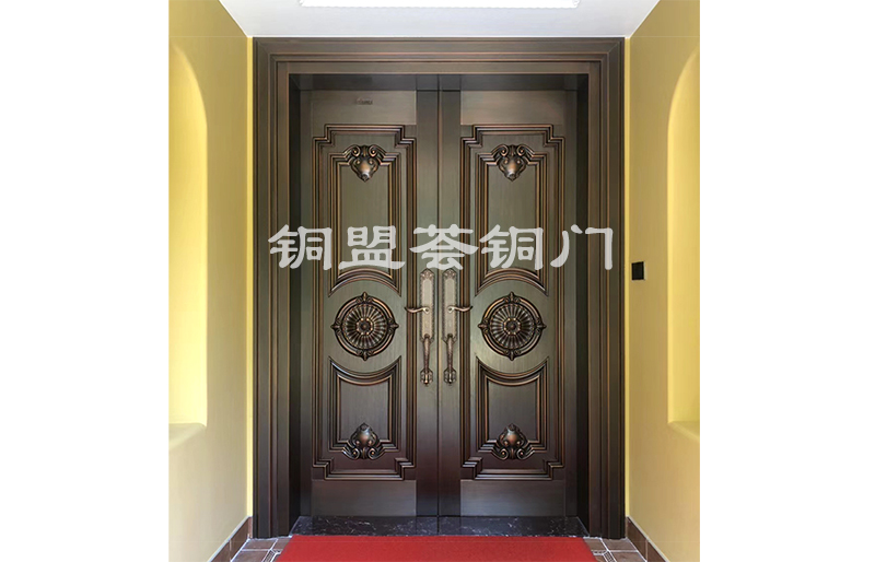 銅盟薈銅門(mén)護(hù)衛(wèi)家宅，為您的家庭保駕護(hù)航
