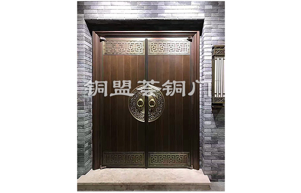 現(xiàn)代中式風(fēng)格別墅，銅門(mén)來(lái)錦上添花